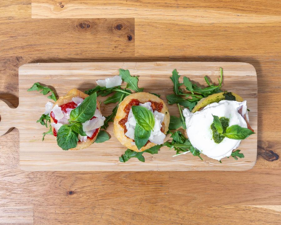 Montanare, fried pizza bites